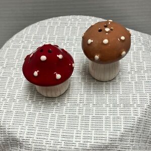 Mushroom Salt and Pepper Shakers